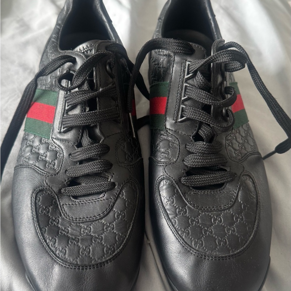 Gucci Black Leather Sneakers with Red and Green Stripes